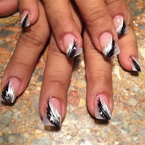 Nail Designs in Black and White